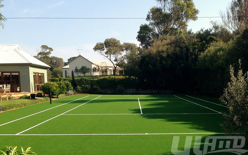 網(wǎng)球場鋪裝仿真草坪工程案例